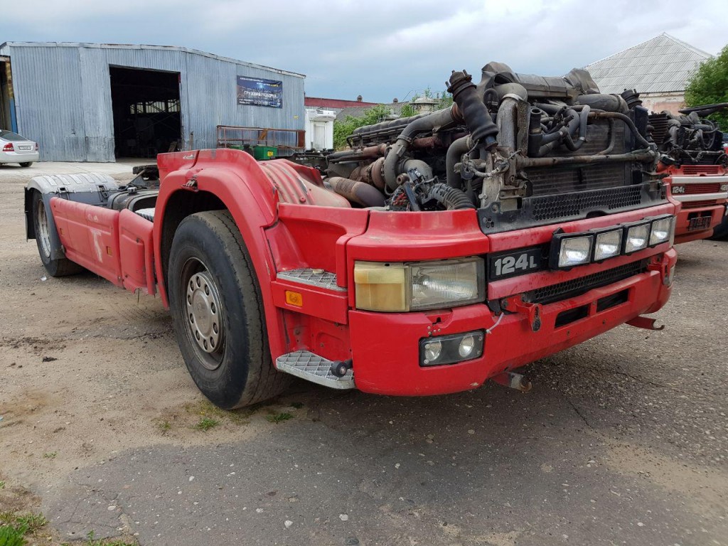 Скания 124 2003 года