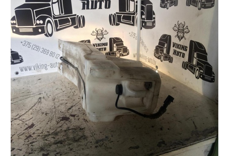 Бачок омывателя лобового стекла Iveco Stralis 2012-настоящее время 2015