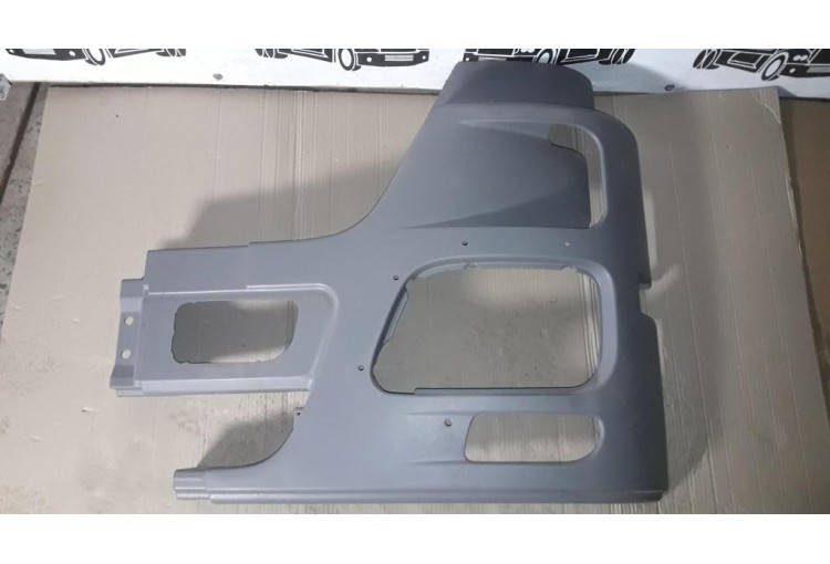 Бампер левый на Mercedes