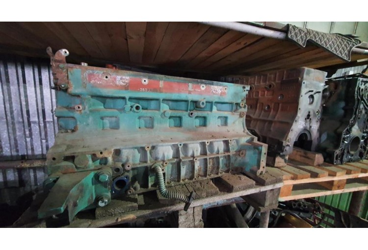 Блок двигателя Volvo FL 2009