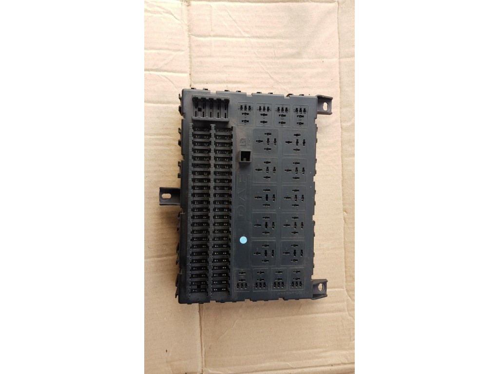 Блок предохранителей DAF XF 105 2005-2013 2007