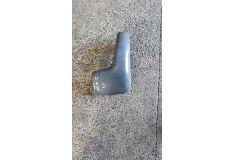 Часть бампера правая Volvo FL 2009