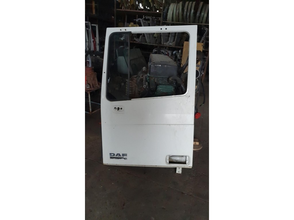 Дверь передняя левая DAF XF 105 2005-2013 2007