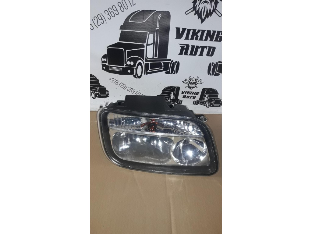 Фара правая Mercedes