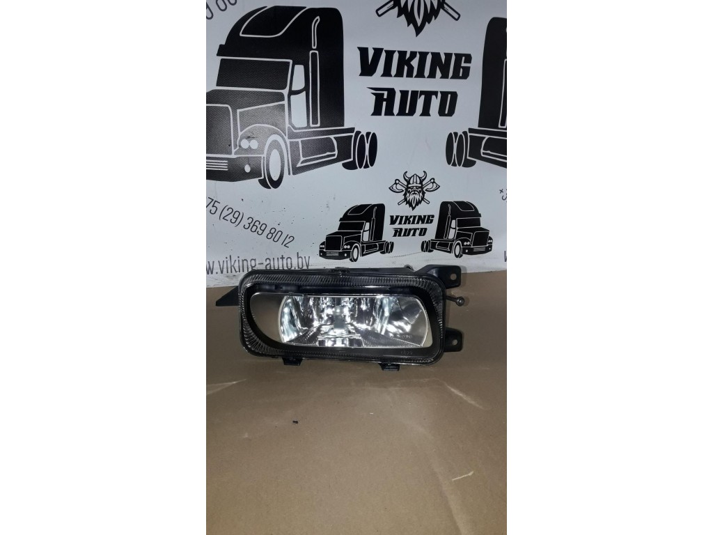 Фара противотуманная правая Mercedes