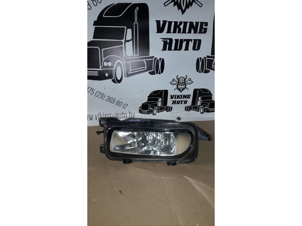 Фара противотуманная левая Mercedes