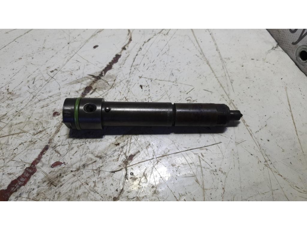 Форсунка дизельная механическая Renault Magnum Mack 2001-2005 2004