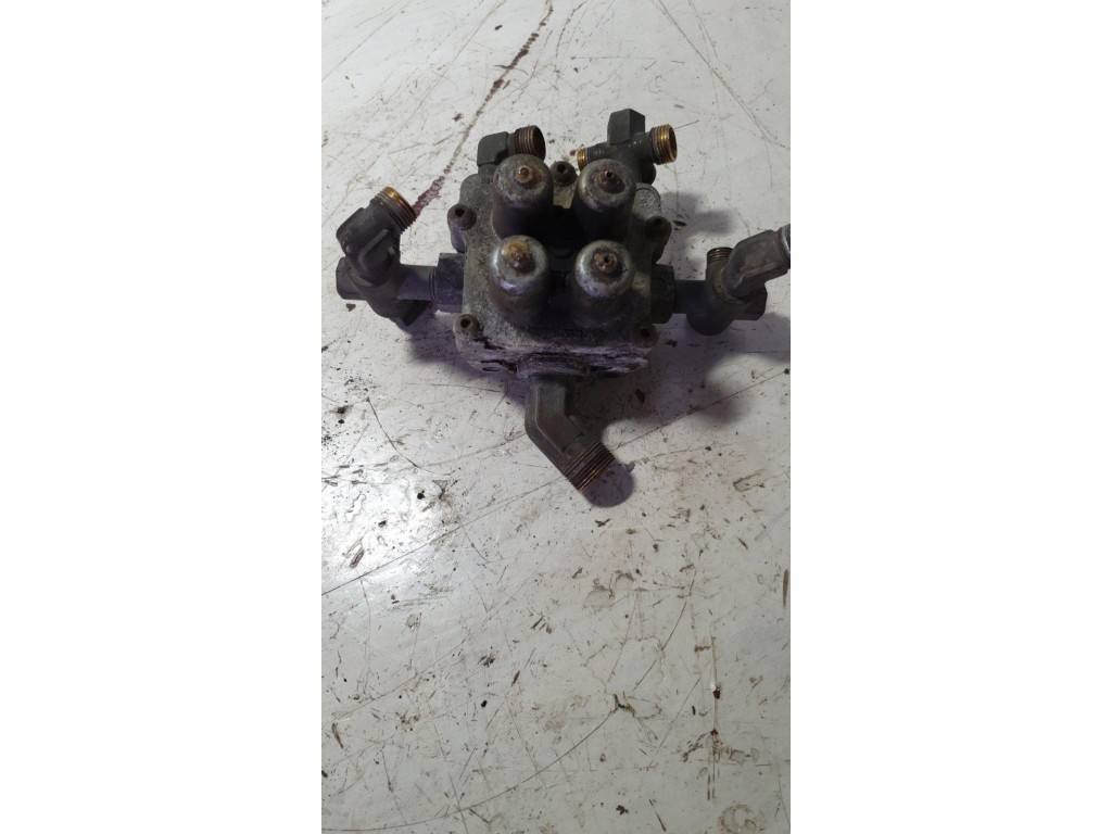 Клапан защитный 4-х контурный Scania 5 Serie(R) 2005-2009 2008