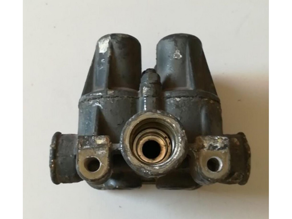 Клапан защитный 4-х контурный DAF 95XF 1997-2002 2000