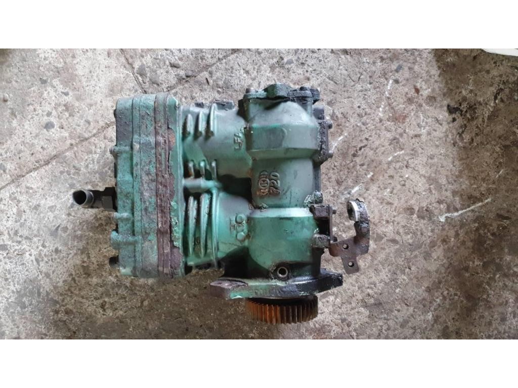 Компрессор воздушный Volvo FL 2009