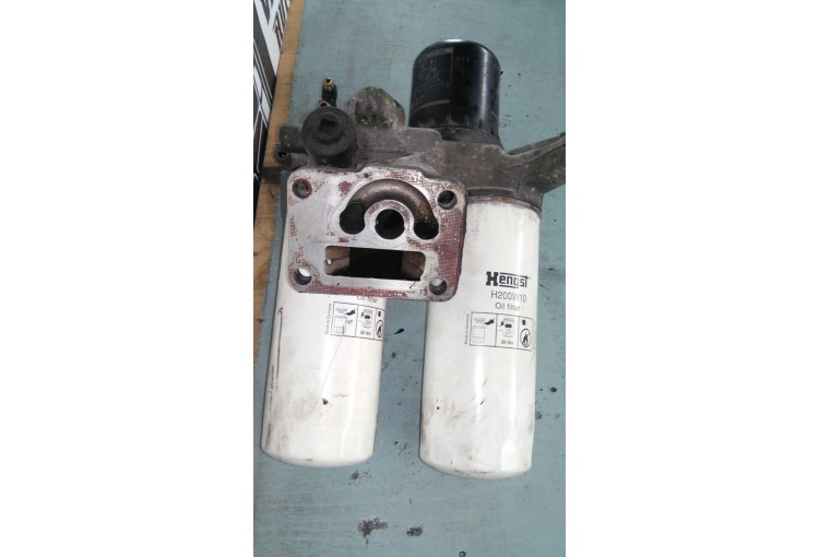 Корпус масляного фильтра Renault Magnum Mack 2001-2005 2003