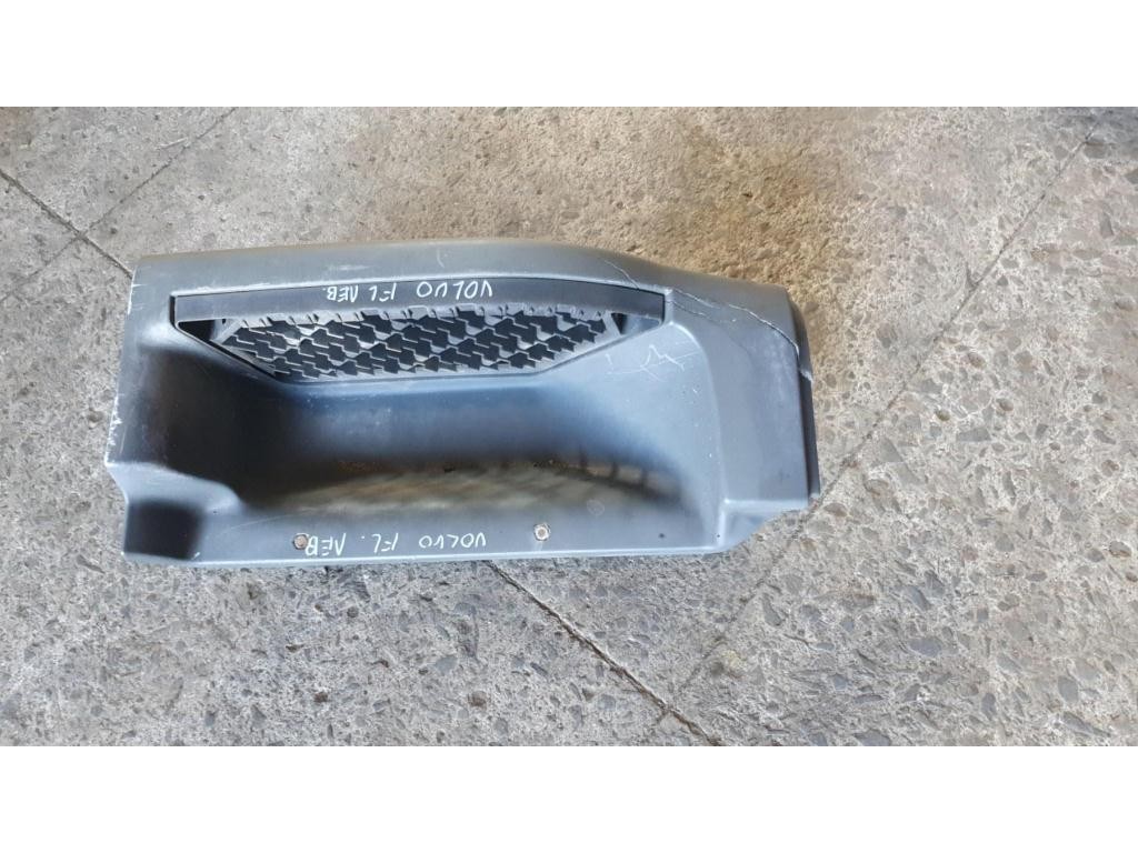 Корпус подножки левый Volvo FL 2009