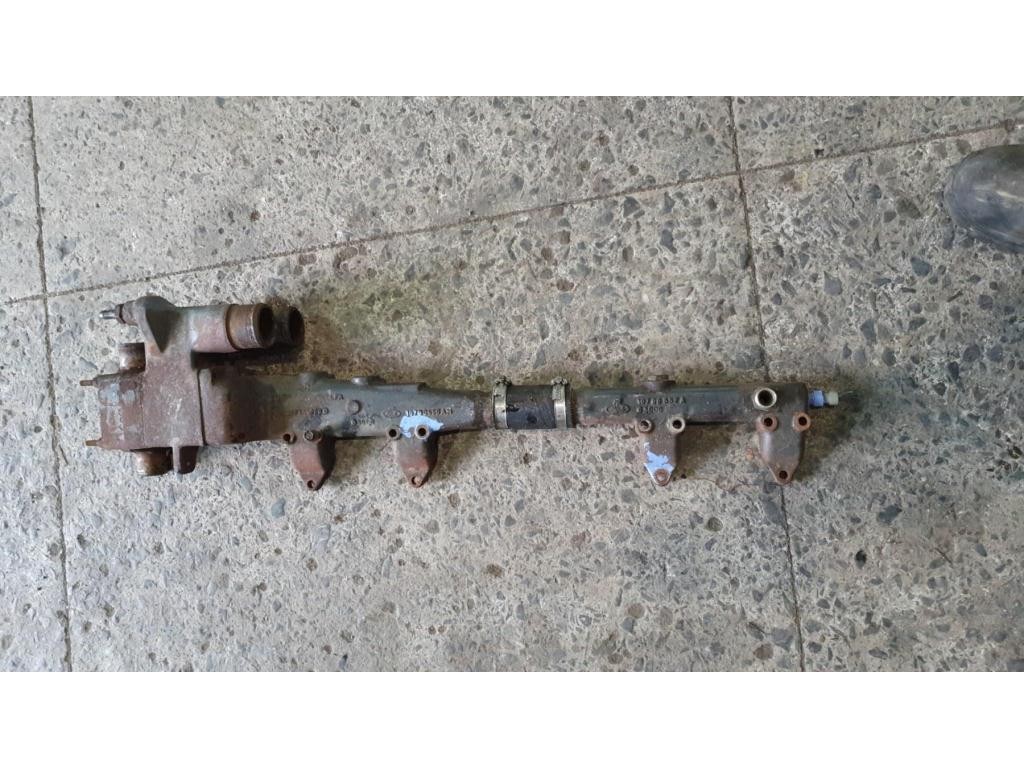 Корпус термостата Renault Magnum Mack 2001-2005 2004