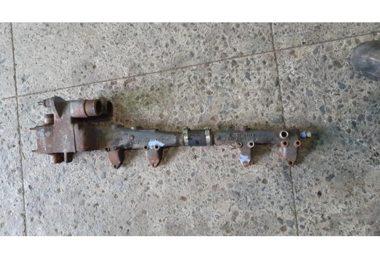 Корпус термостата Renault Magnum Mack 2001-2005 2004