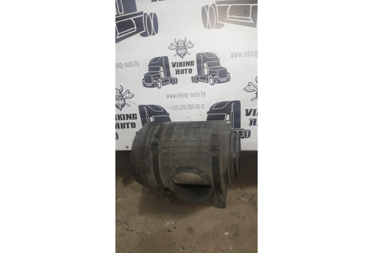 Корпус воздушного фильтра Renault Magnum Mack 2001-2005 2003