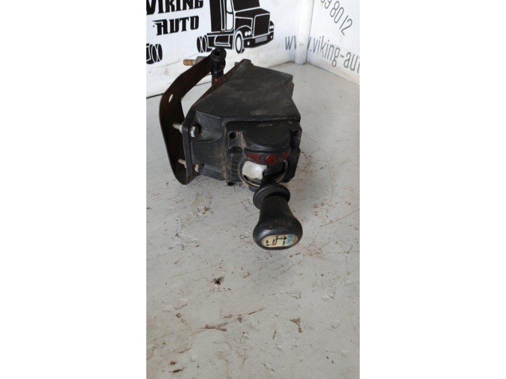 Кран подъема кузова (кран управления гидравликой) MAN TGA 2000-2008 2004