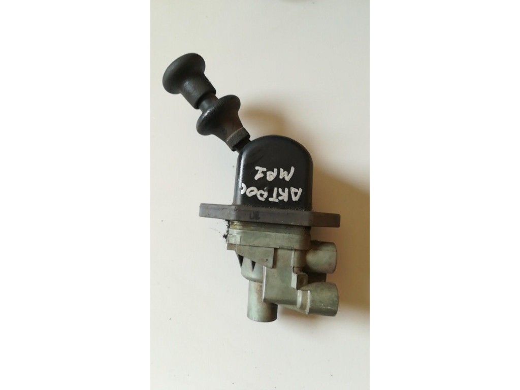 Кран ручника Mercedes Actros MP1 1996-2002 2000