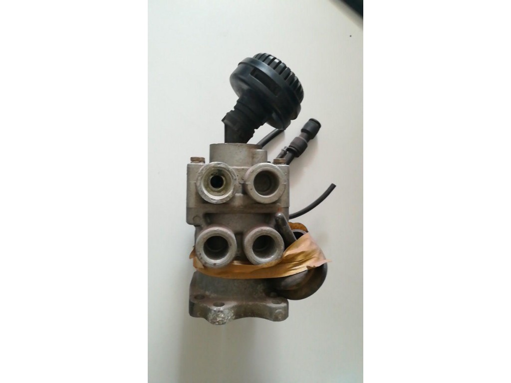 Кран тормозной главный DAF 95XF 1997-2002 2001