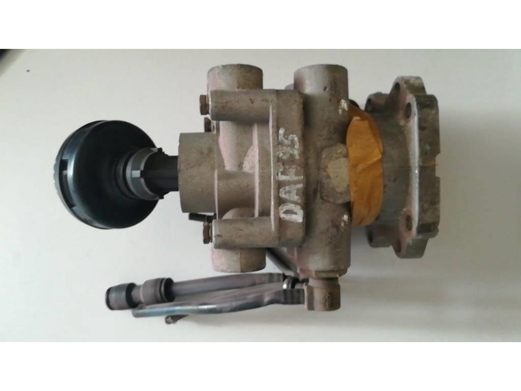 Кран тормозной главный DAF XF95 2002-2006 2004