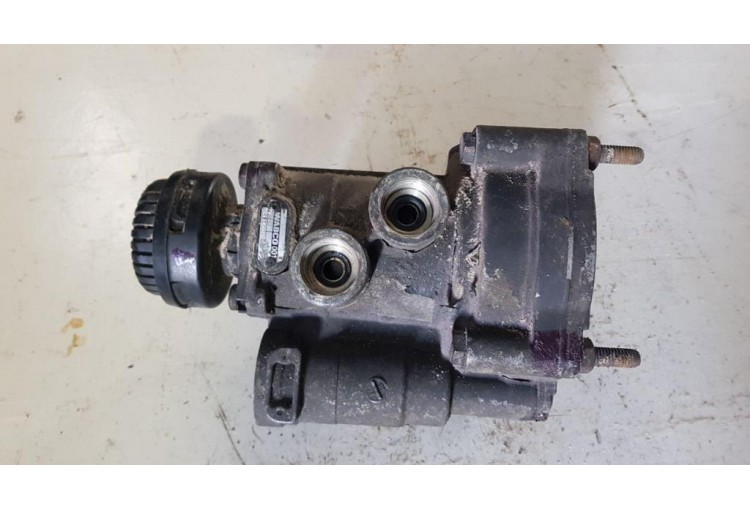 Кран управления тормозами прицепа MAN TGA 2000-2008 2004