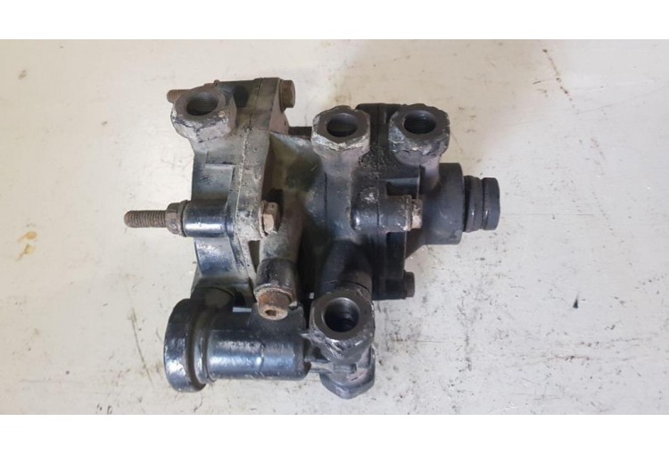 Кран управления тормозами прицепа MAN L2000 1994-2000 1998