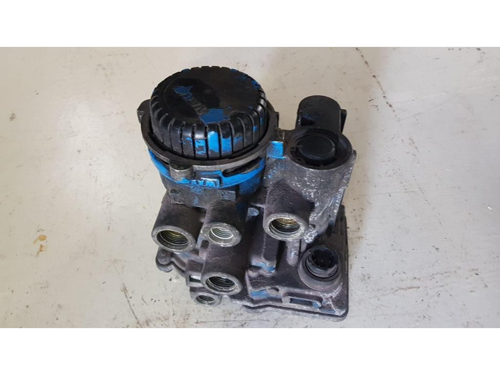 Кран управления тормозами прицепа DAF 95XF 1997-2002 2002