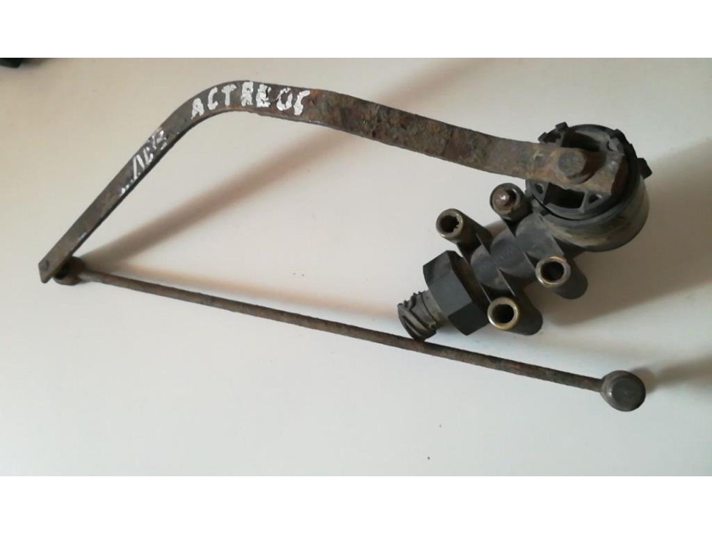 Кран уровня пола Mercedes Actros MP2 2002-2008 2003