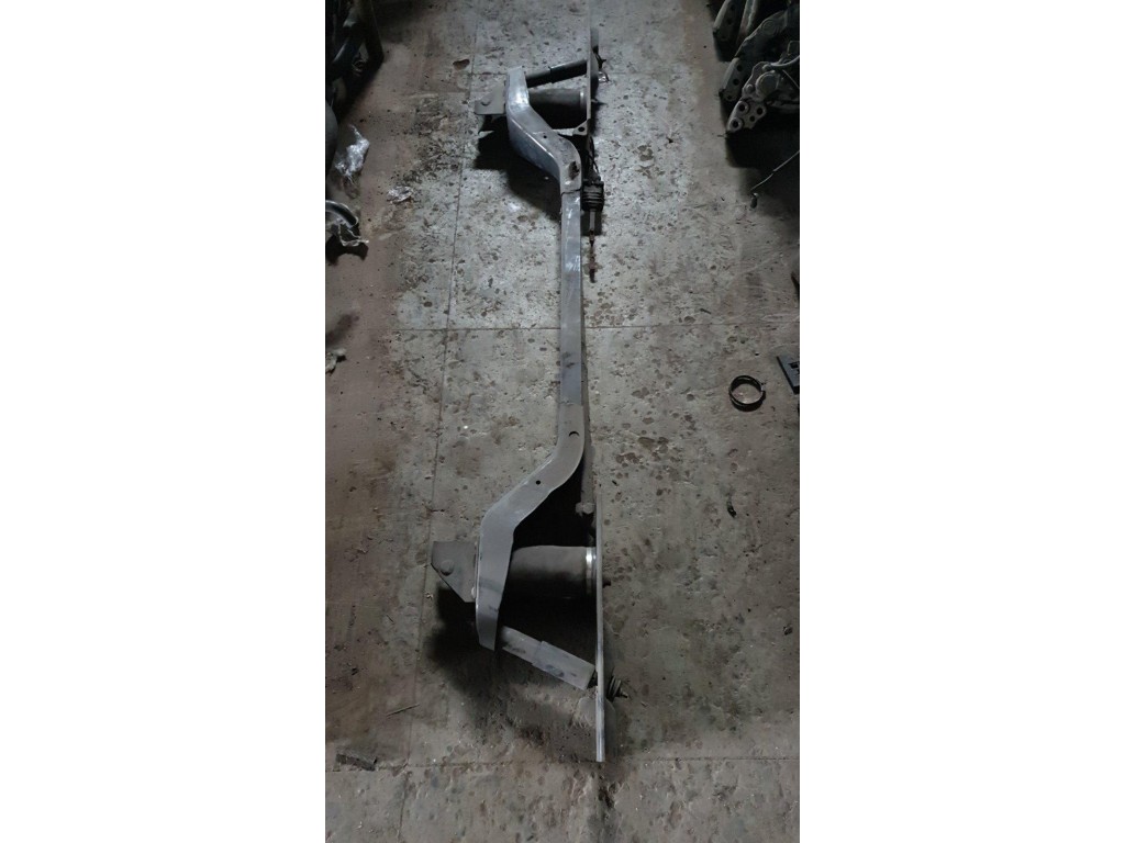 кронштеин кабины Renault Magnum Mack 2001-2005 2001