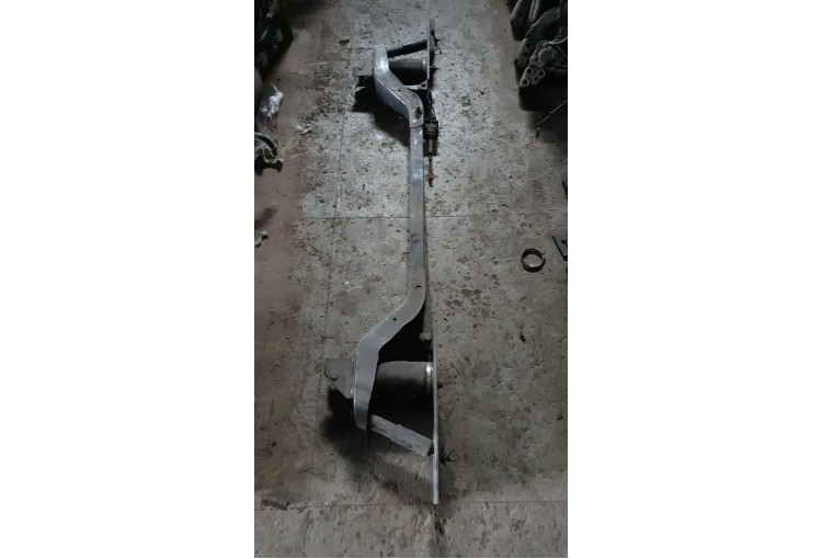 кронштеин кабины Renault Magnum Mack 2001-2005 2001