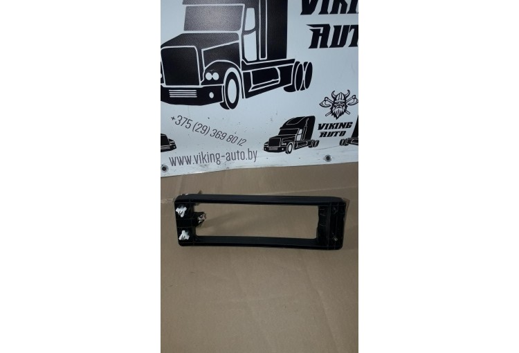 Кронштейн фары противотуманной левой на DAF