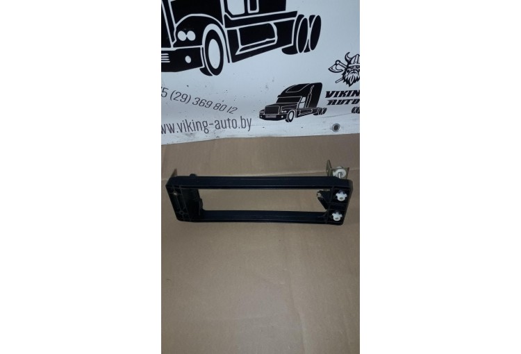 Кронштейн фары противотуманной правой на DAF