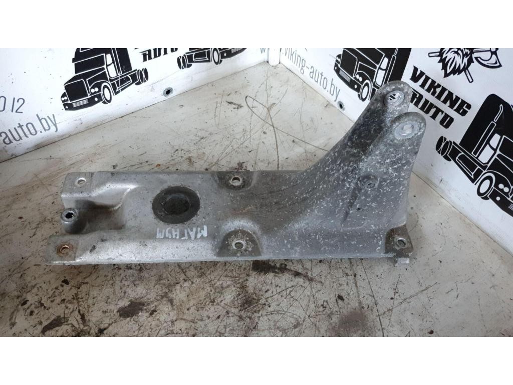 Кронштейн крепления кабины Renault Magnum DXI 2006-2013 2006