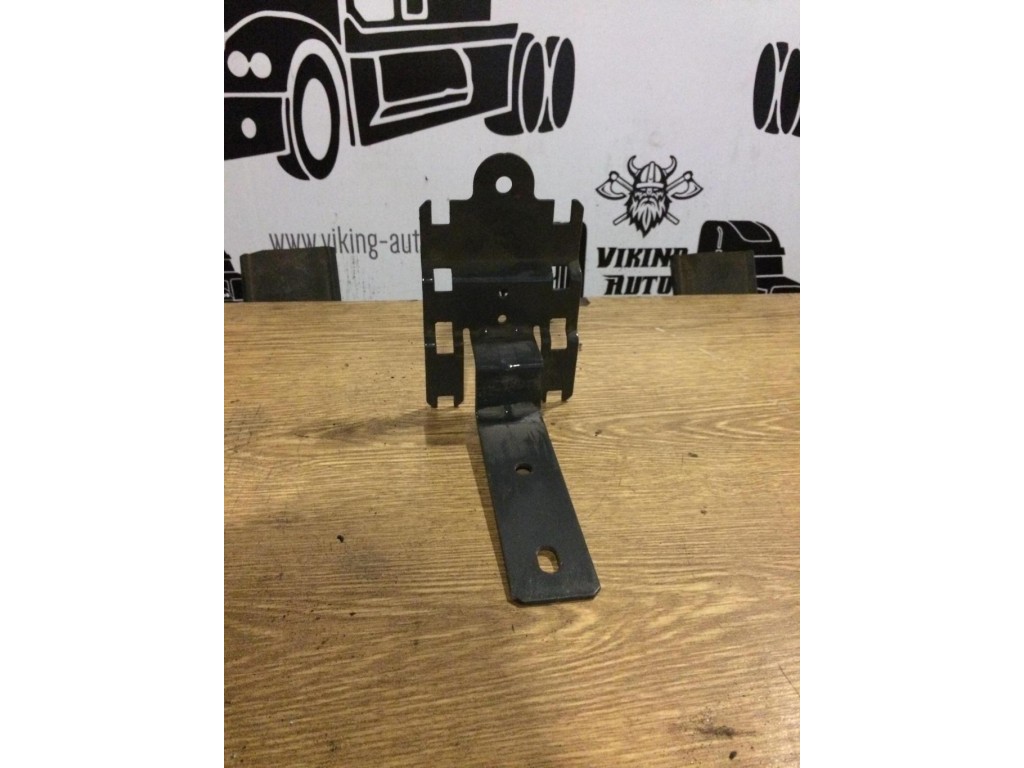 Кронштейн Renault Magnum DXI 2006-2013 2010