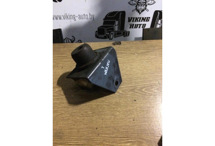 Кронштейн Renault Magnum DXI 2006-2013 2010