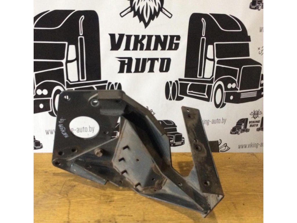 Кронштейн Renault Magnum DXI 2006-2013 2010