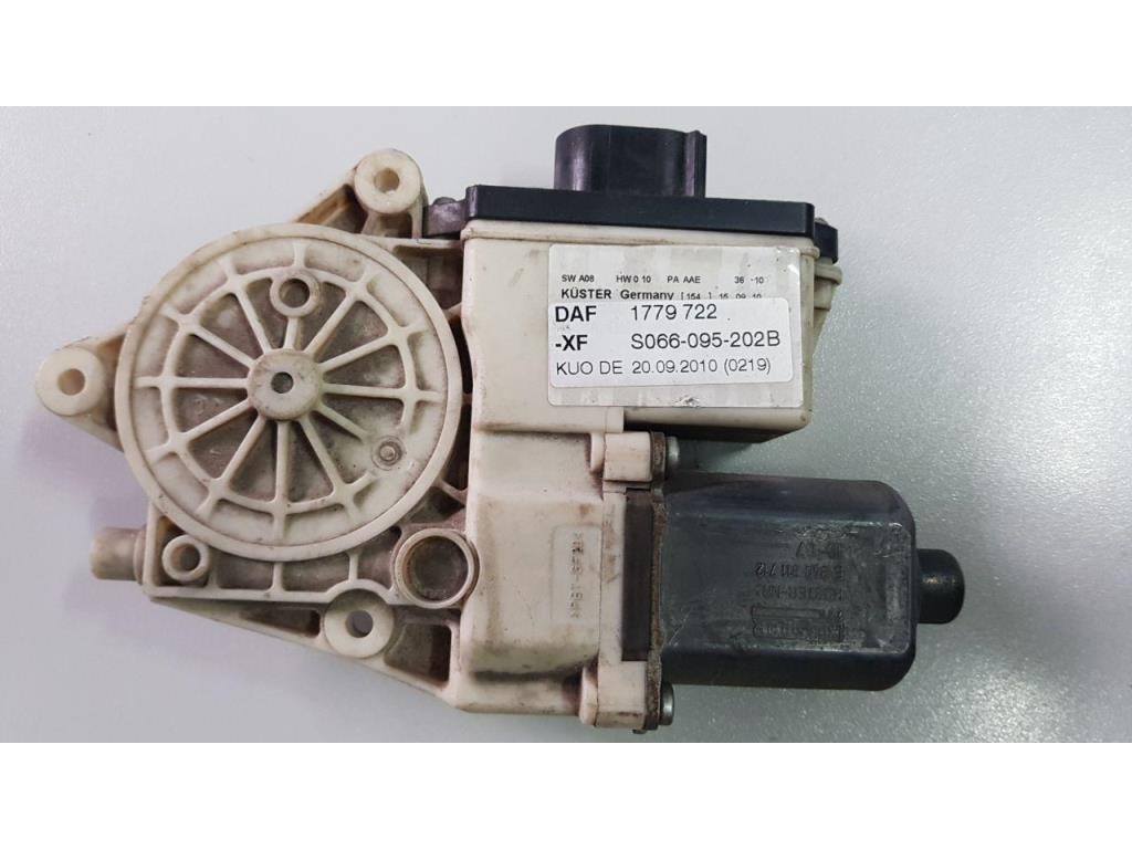 Моторчик стеклоподъемника DAF XF 105 2005-2013 2010