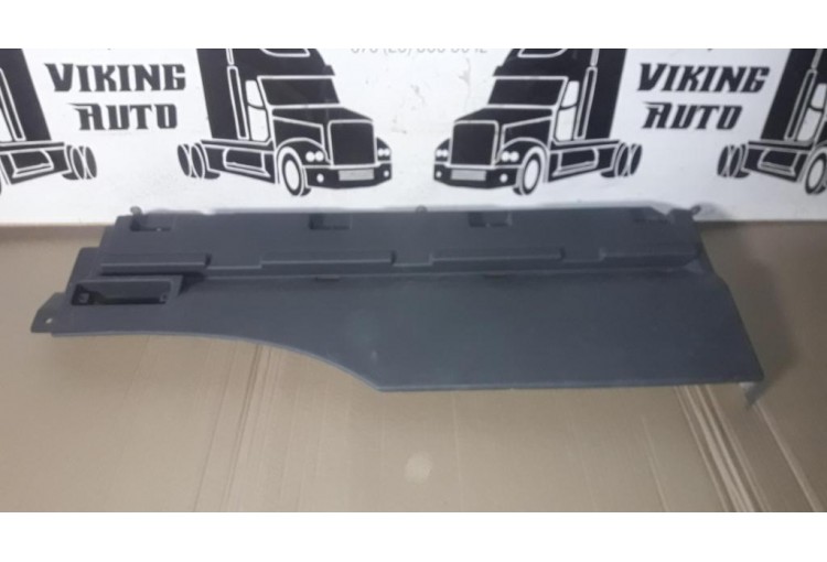 Накладка двери левая на DAF