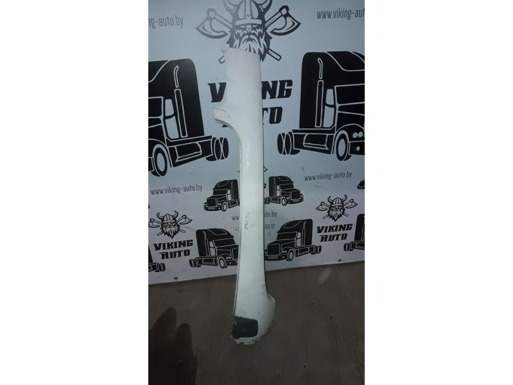 Накладка лобового стекла левая MAN TGA 2000-2008 2003