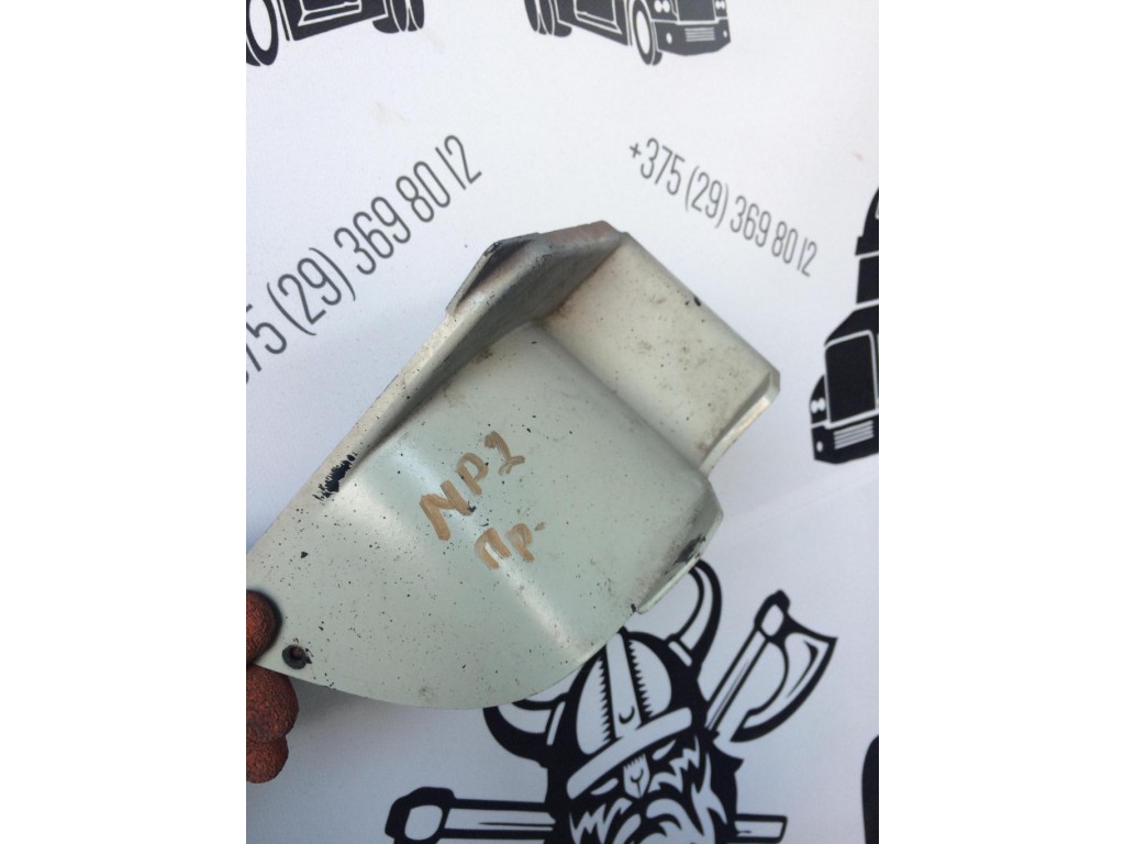 Накладка переднего бампера Mercedes Actros MP2 2002-2008 2004