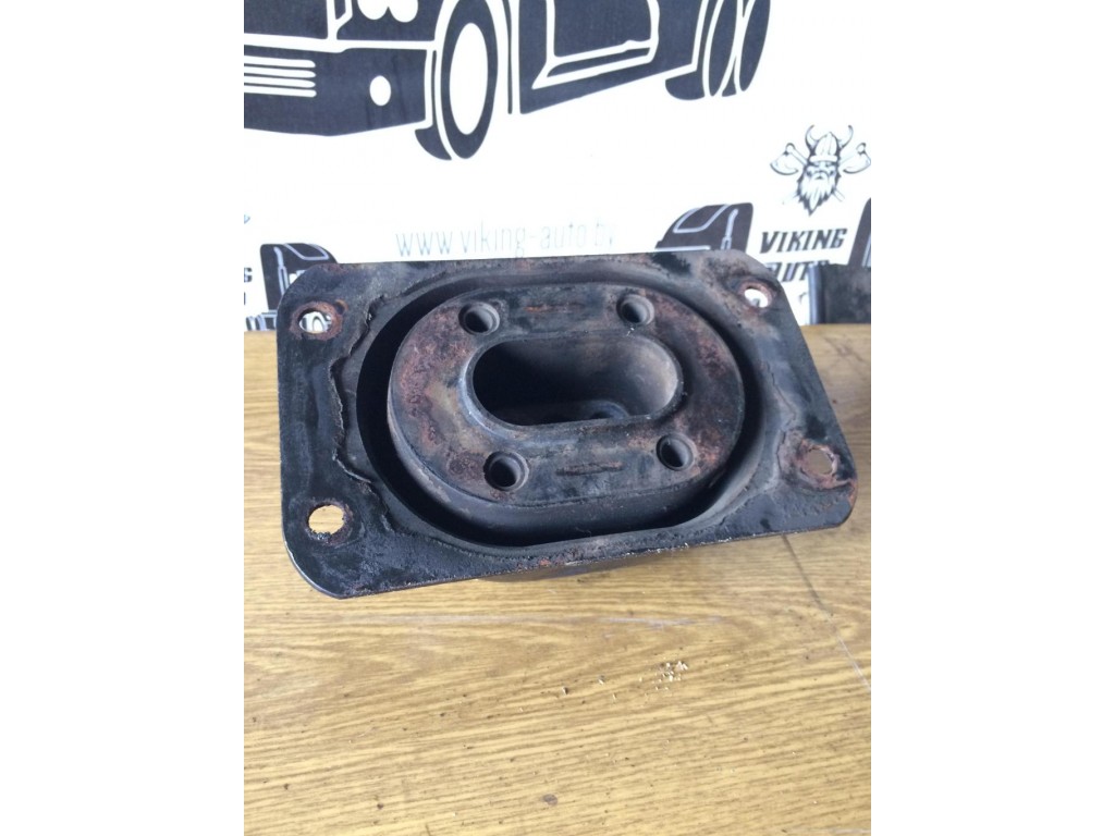 Опора двигателя Renault Magnum DXI 2006-2013 2010