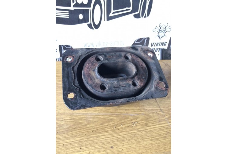 Опора двигателя Renault Magnum DXI 2006-2013 2010