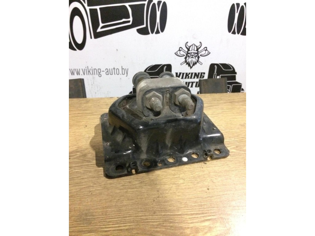 Опора двигателя задняя Renault Magnum DXI 2006-2013 2010