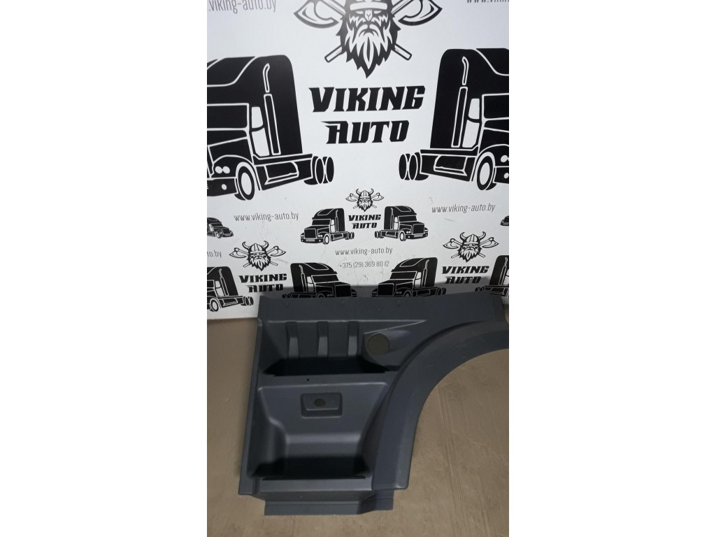 Панель подножки левая DAF