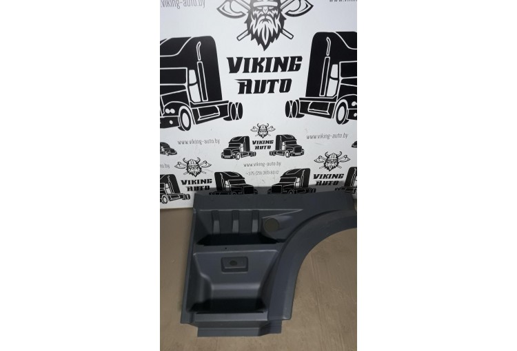 Панель подножки левая на DAF