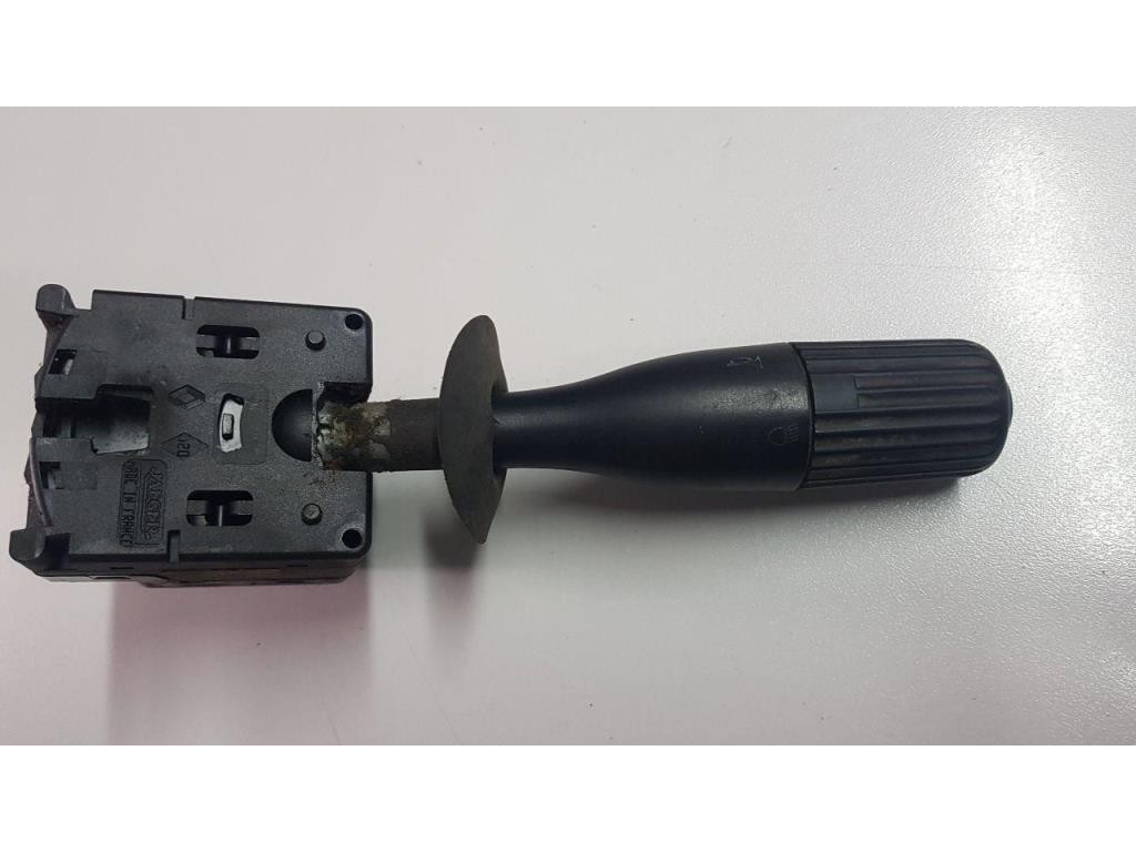 Переключатель подрулевой поворотов Renault Magnum Mack 2001-2005 2003