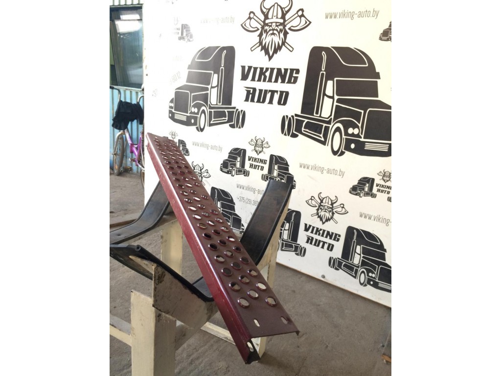 Подножка Mercedes Actros MP2 2002-2008 2004