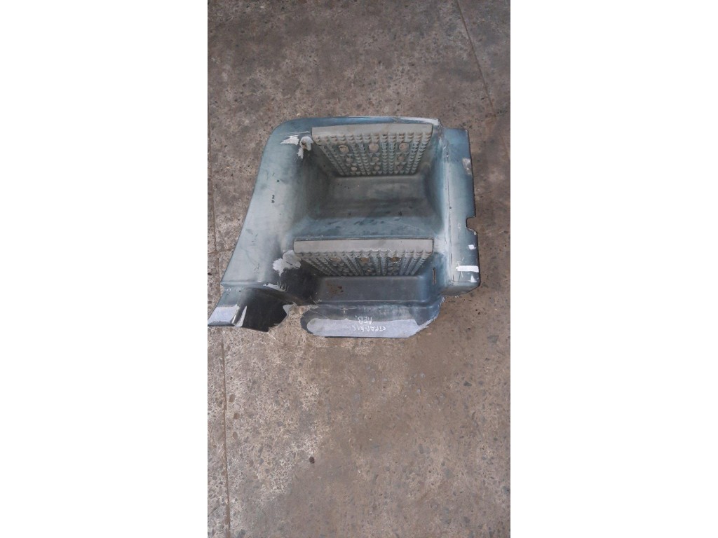 Подножка кабины (входной модуль) левый Iveco Stralis 2007-2011 2004