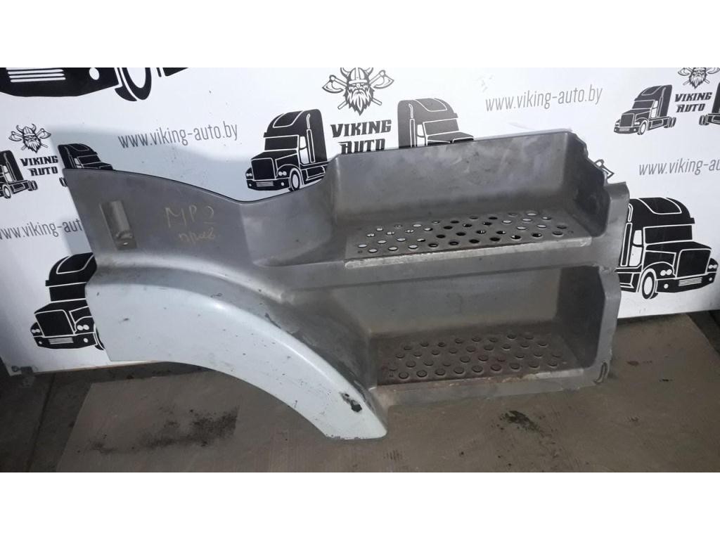 Подножка кабины (входной модуль) правый Mercedes Actros MP2 2002-2008 2004