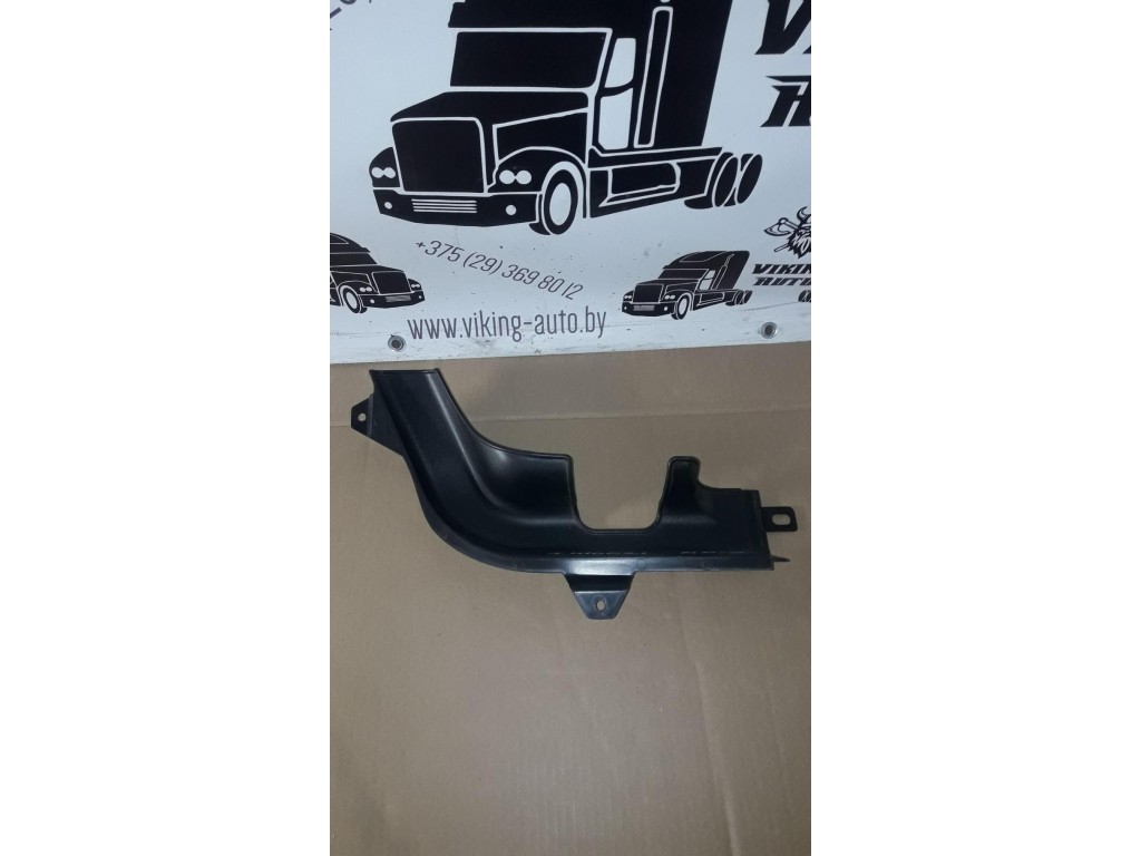 Подножка переднего бампера правая Mercedes