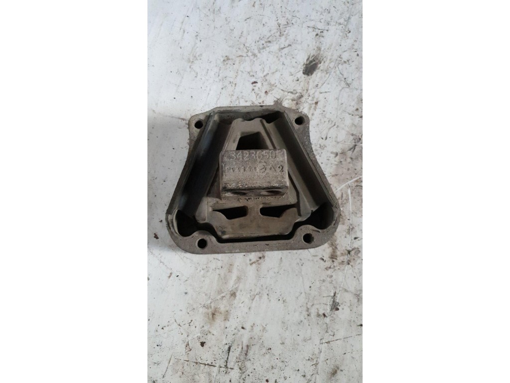 Подушка двигателя Iveco Stralis 2012-настоящее время 2015